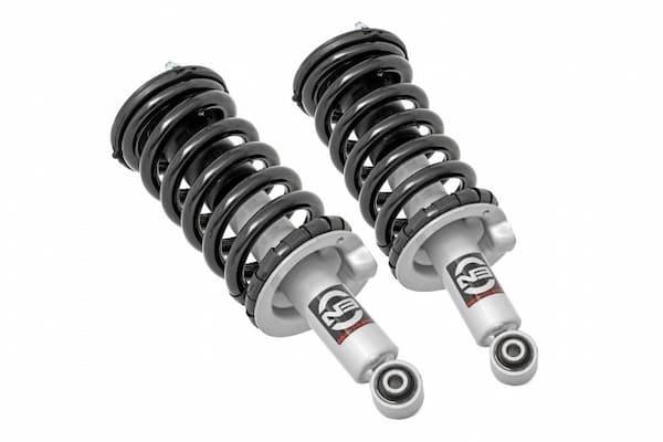 Rough Country | 17-21 Nissan Titan 4WD 2 Inch | Leveling Kit Loaded Strut