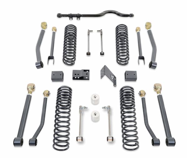 MaxTrac | 07-18 Jeep Wrangler JK 2WD-4WD 4.5in-4.5in Coil | Lift Kit with Front Track Bar & Adj. Arms