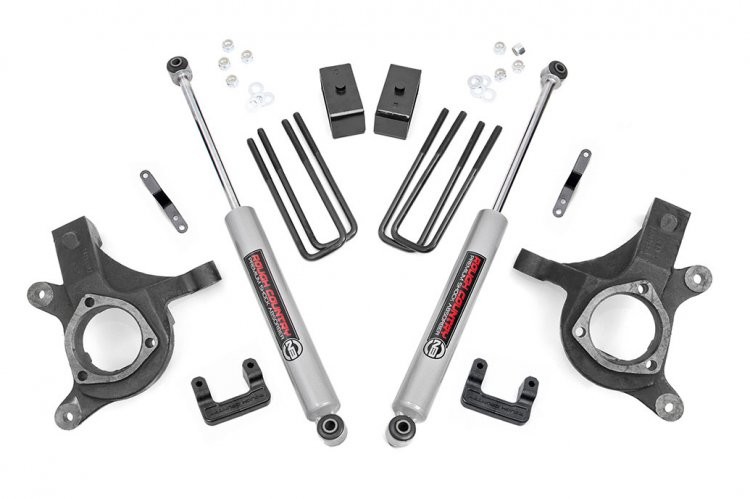 Rough Country | 07-13 Chevy Silverado & GMC Sierra | 1500 2WD 5 Inch Lift Kit