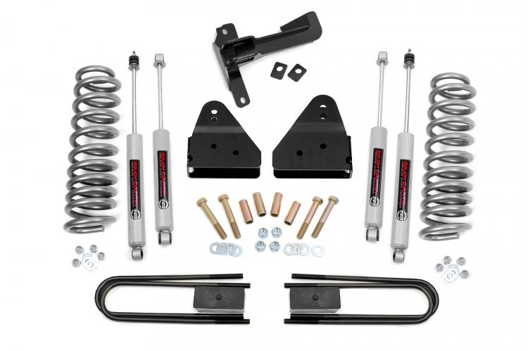 Rough Country 08-10 Ford Super Duty 4WD 3 Inch Lift Kit FR Springs