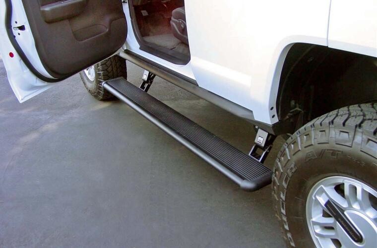 AMP Research | 05-10 Hummer H3 | PowerStep - Black