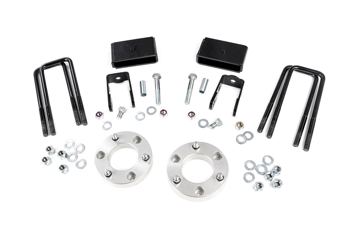 Rough Country 2 Inch Lift Kit Nissan Titan XD 2WD/4WD (2016-2024)