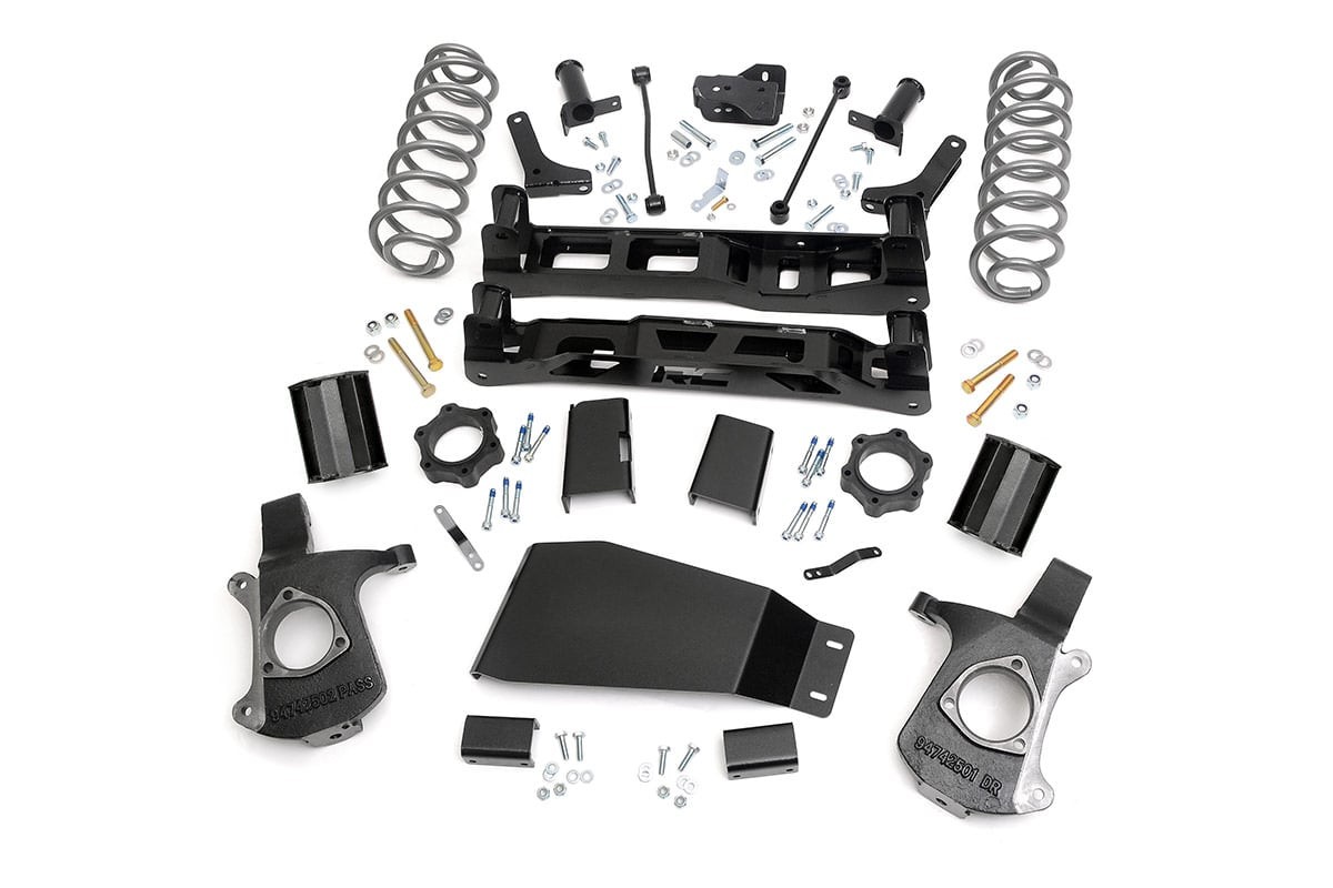 Rough Country 7.5 Inch Lift Kit | Chevy Avalanche 2WD/4WD (2007-2013)