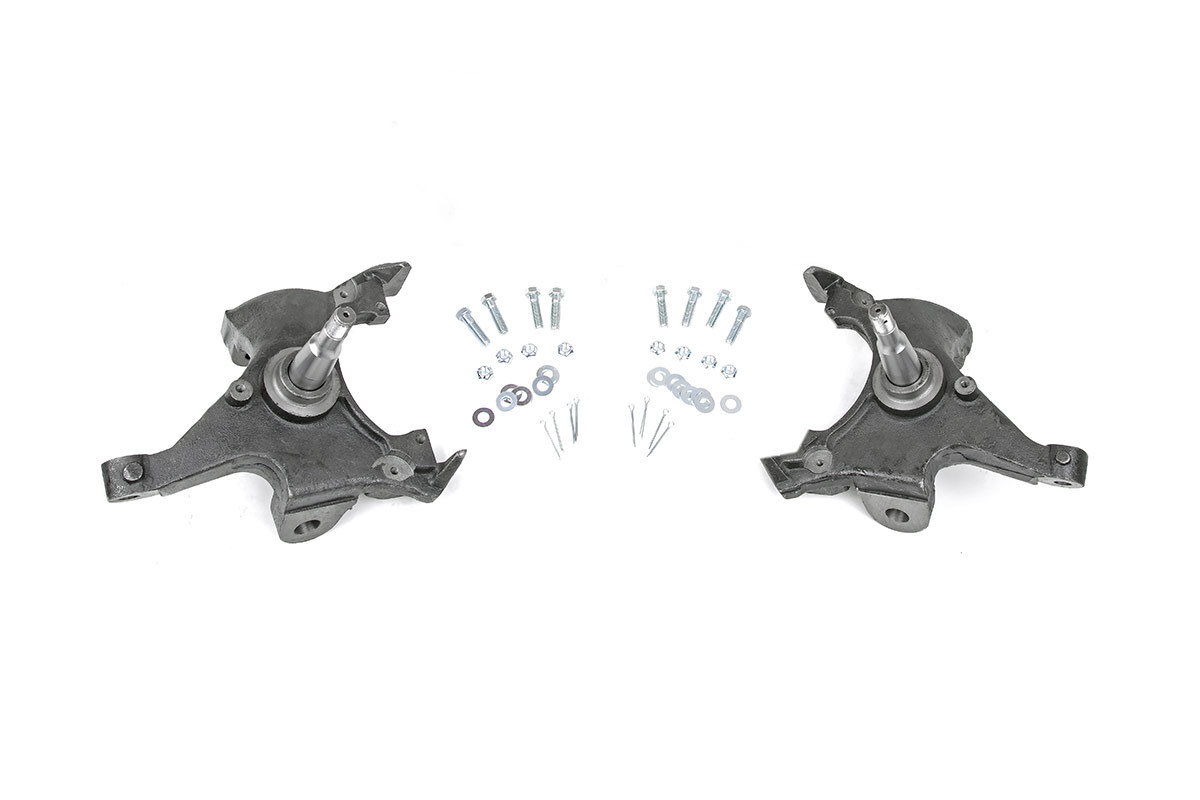 Rough Country 2 Inch Lowering Spindles | Chevy C1500/K1500 Truck Extended Ca 2WD (88-99)