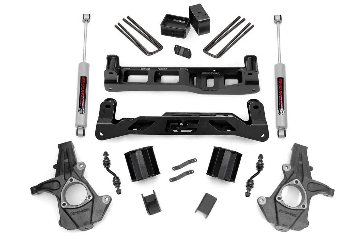Rough Country 5 Inch Lift Kit | Alum/Stamp Steel | Chevy/GMC 1500 (14-18 & Classic)