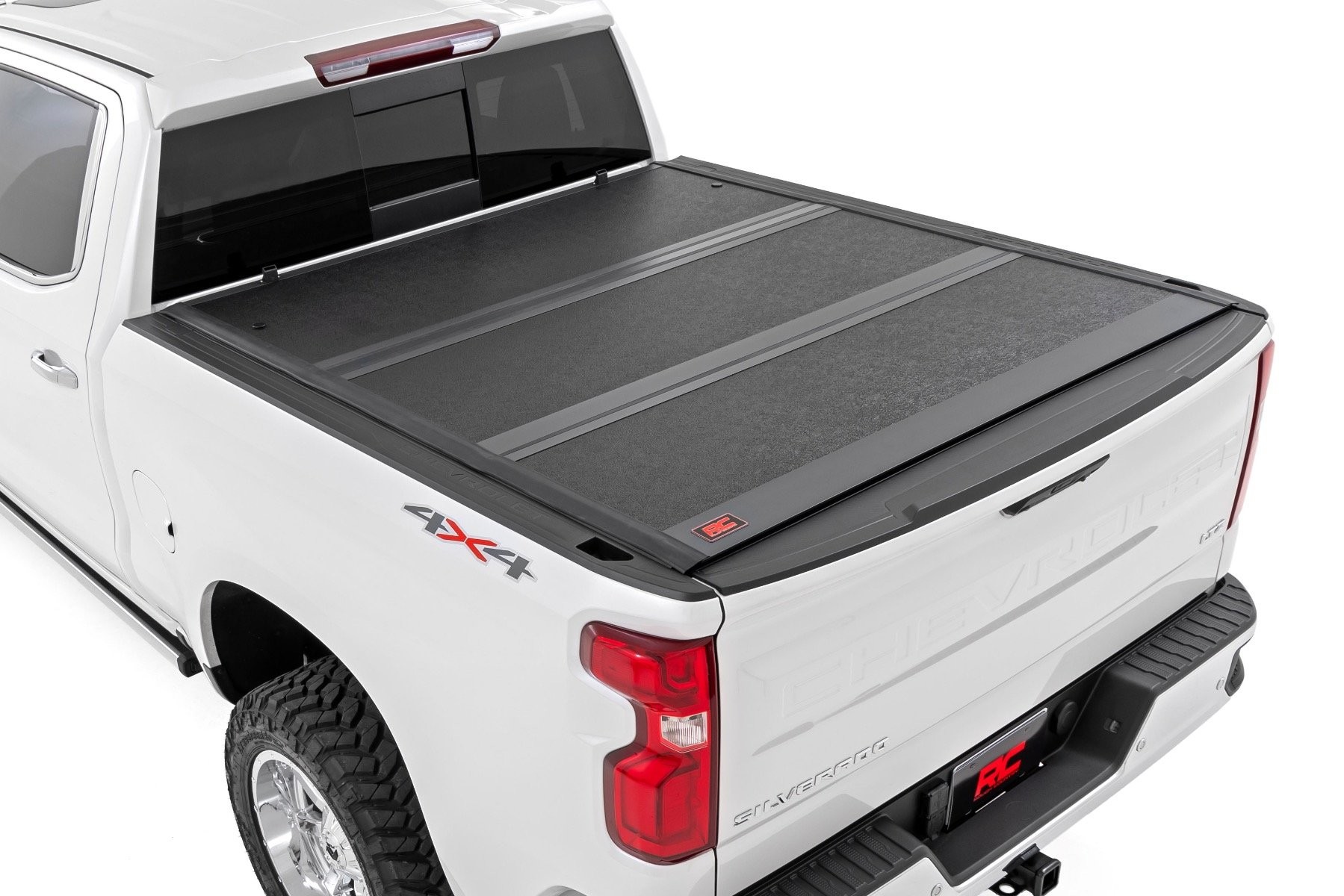 Rough Country Hard Low Profile Bed Cover | 6'7" Bed | Chevy/GMC Sierra/Silverado 1500 (19-25)