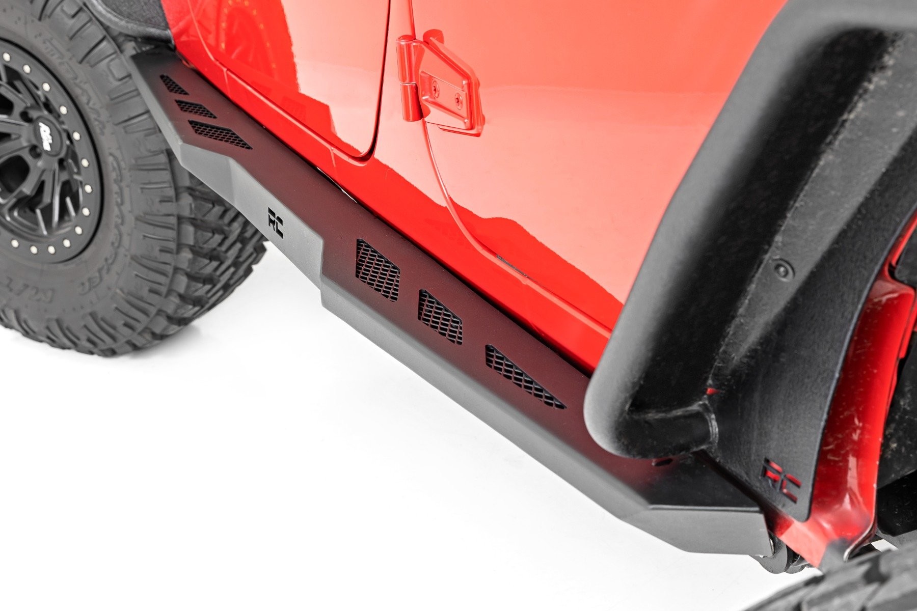 Rough Country Rock Sliders | Heavy Duty | 4-Door | Jeep Wrangler Unlimited 2WD/4WD (07-18)