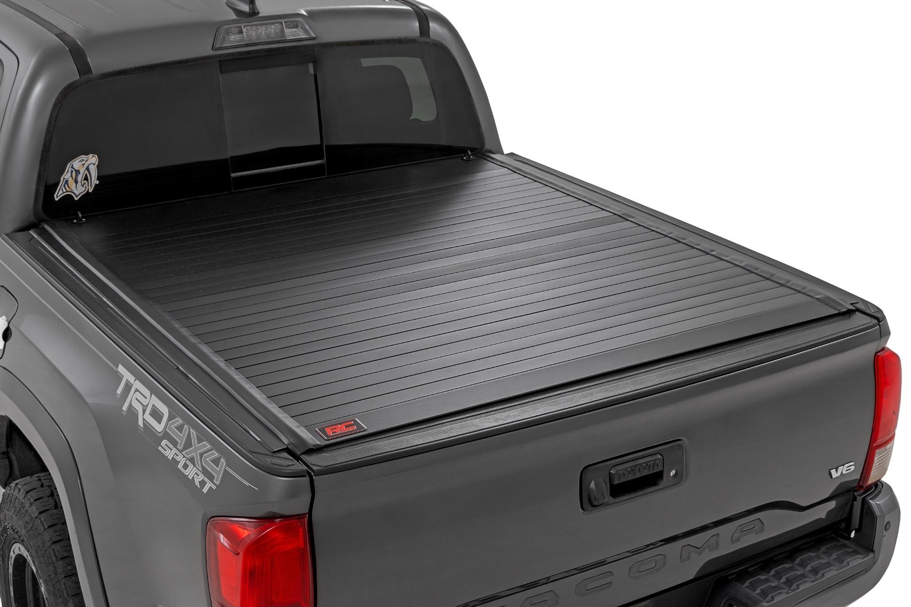 Rough Country Hard Roll Up Bed Cover | 5' Bed | Toyota Tacoma 2WD/4WD (2016-2023)