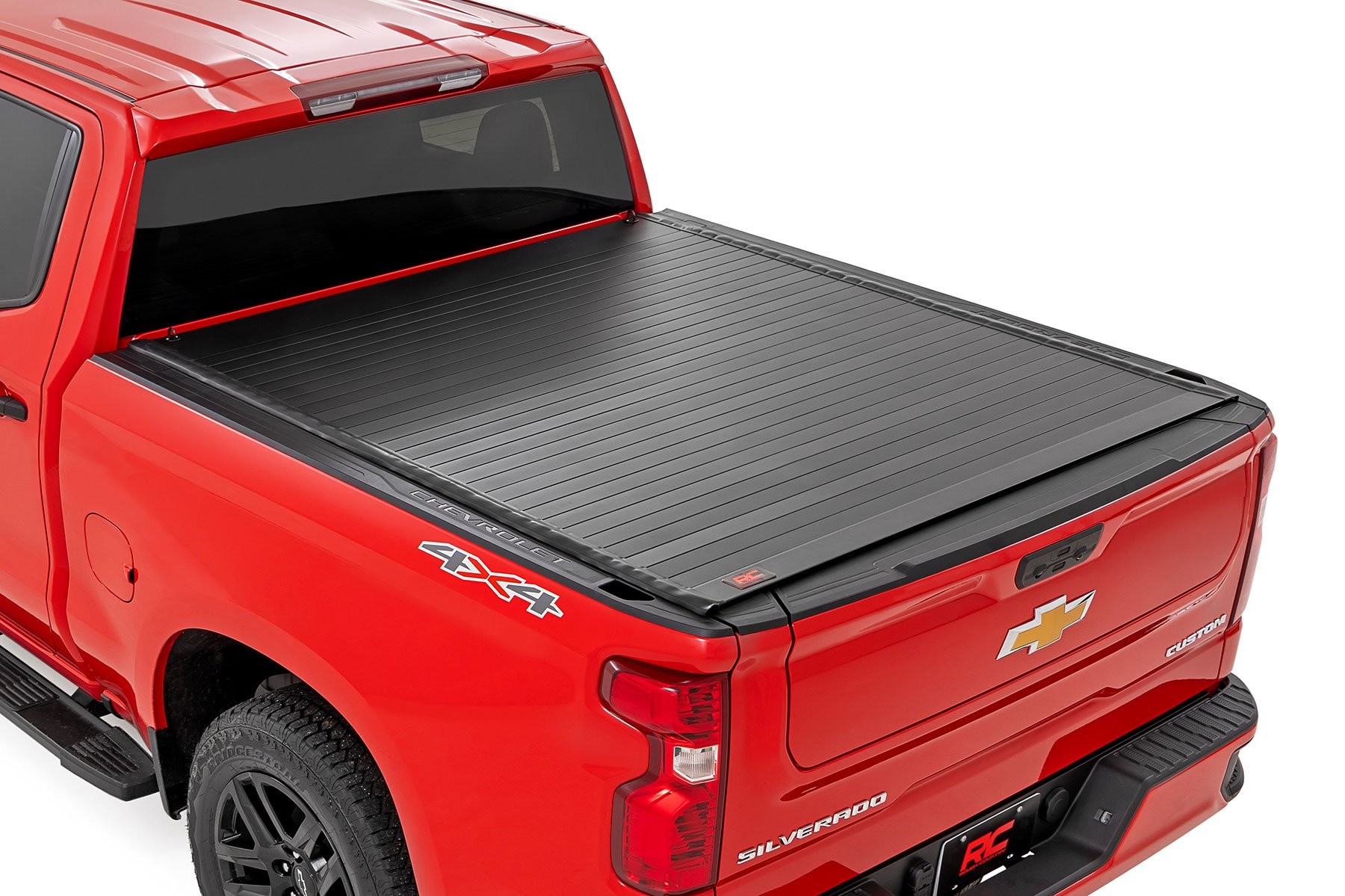 Rough Country Hard Roll Up Bed Cover | 5'10" Bed | Chevy/GMC Sierra/Silverado 1500 (19-25)