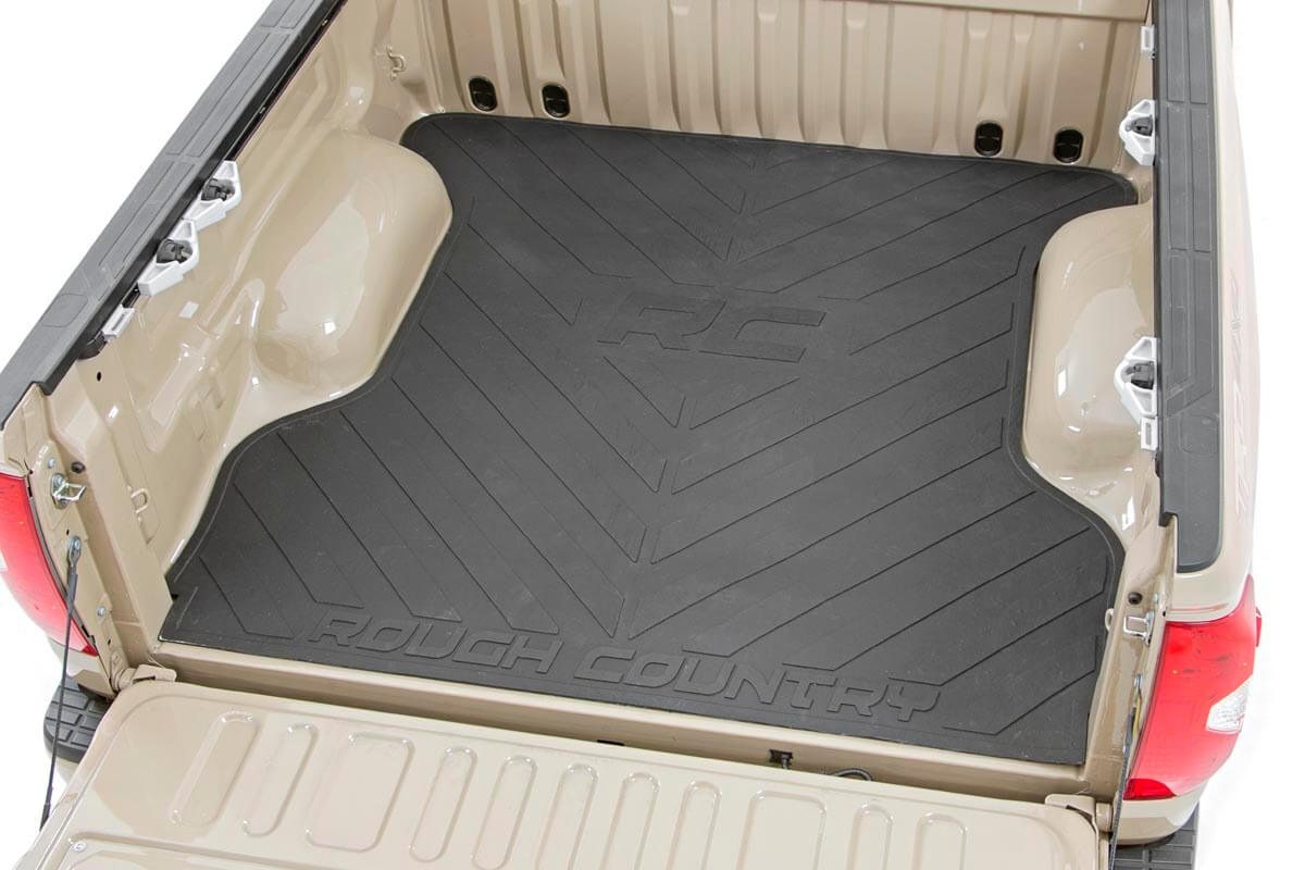 Rough Country Bed Mat | 5'7" Bed | RC Logo | Toyota Tundra 2WD/4WD (2007-2021)