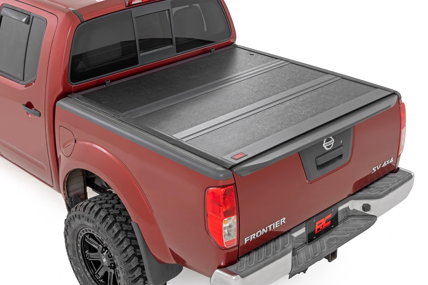 Rough Country Hard Low Profile Bed Cover | 5' Bed | Cargo Mgmt | Nissan Frontier (05-21)