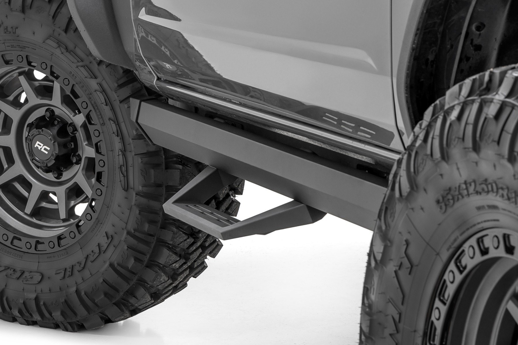 Rough Country SRL2 Adjustable Aluminum Step | 2 Door | Ford Bronco (2 Door) 4WD (2021-2025)