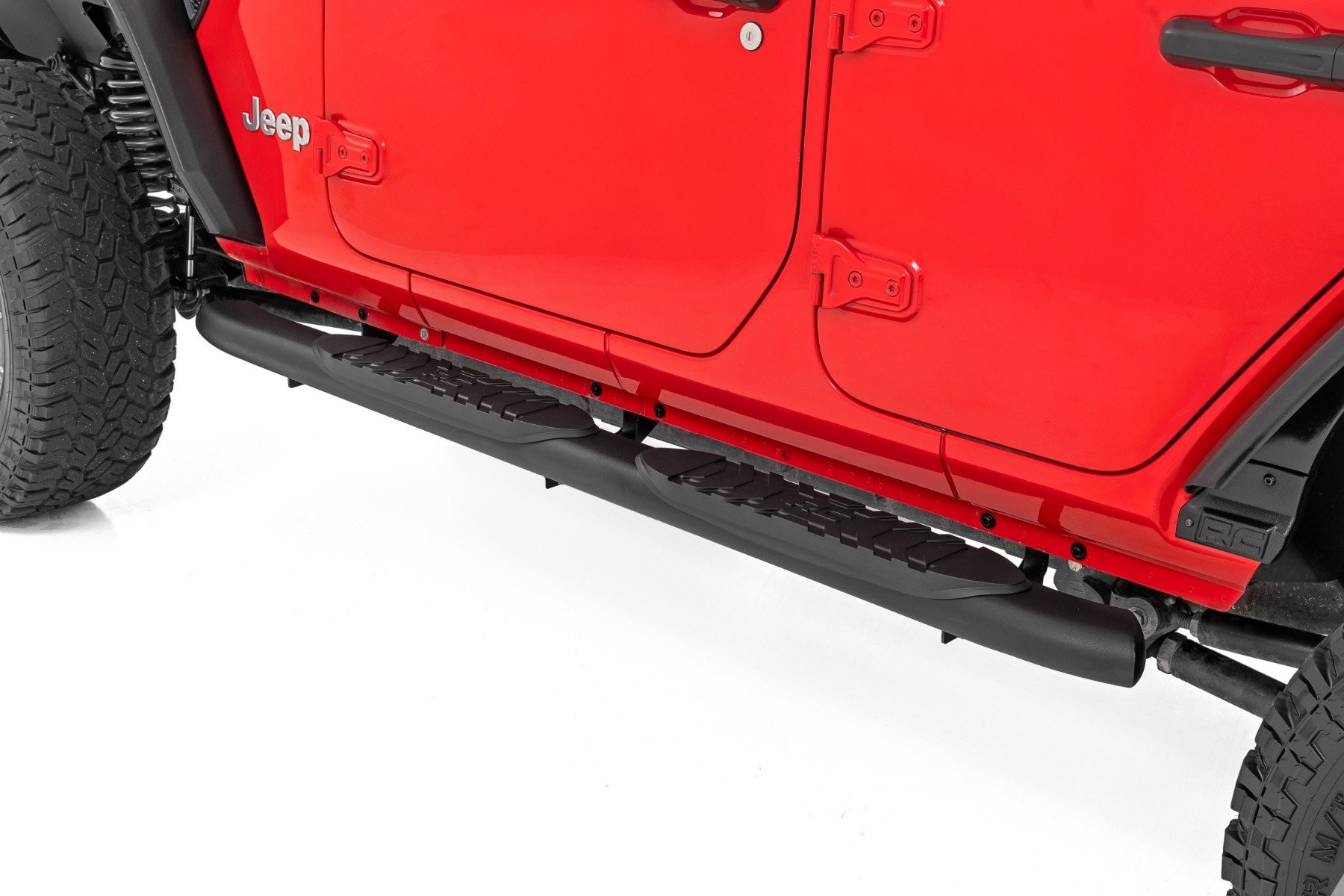 Rough Country Oval Nerf Steps | 4 Door | Black | Jeep Wrangler Unlimited 4WD (2018-2025)