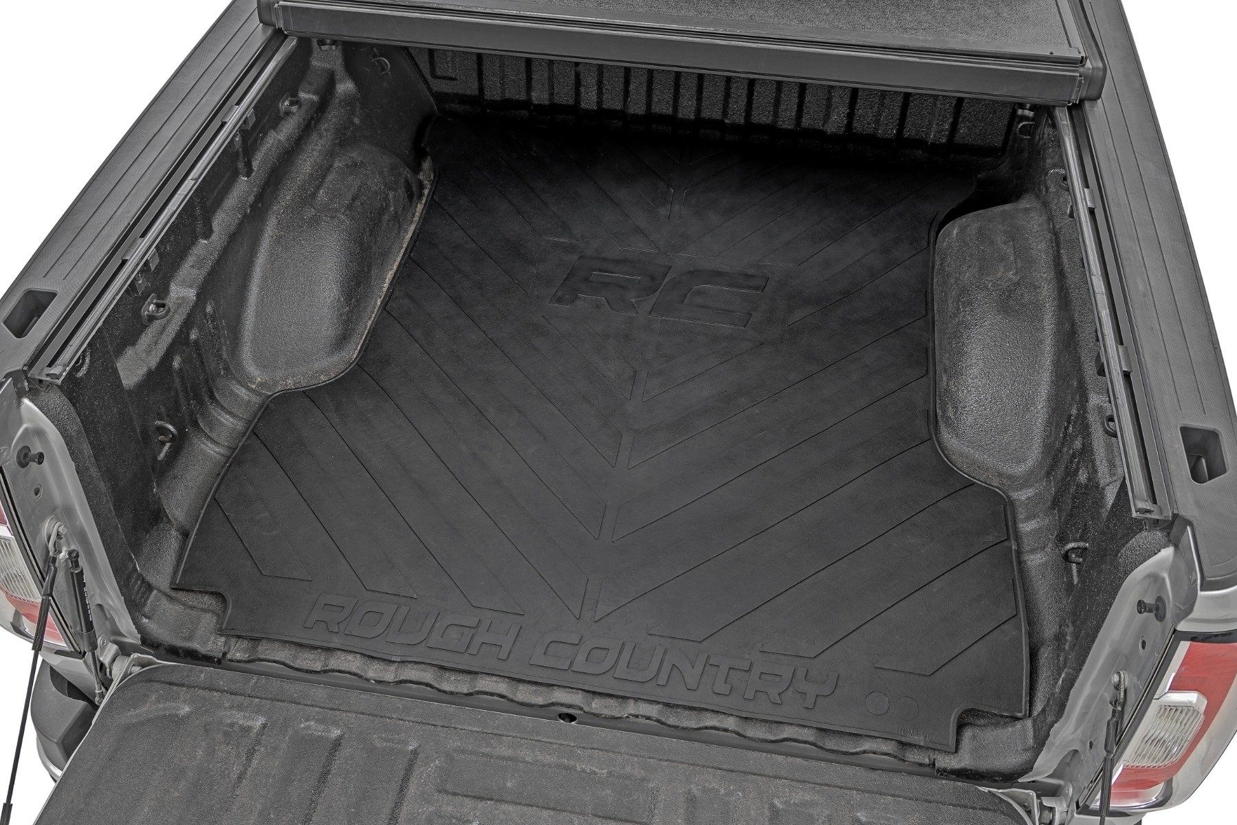 Rough Country Bed Mat | 5' Bed | RC Logo | Chevy/GMC Canyon/Colorado 2WD/4WD (2014-2022)