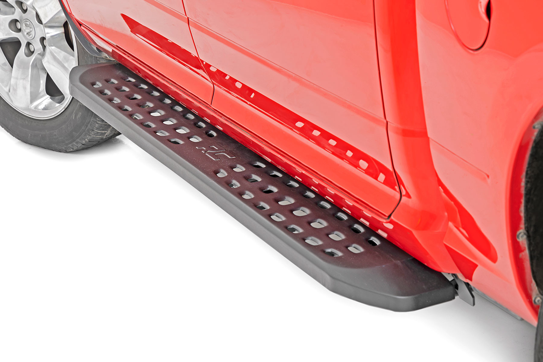 Rough Country RPT2 Running Boards | Crew Cab | Black | Ram 1500 2WD/4WD (2010-2018 & Classic)