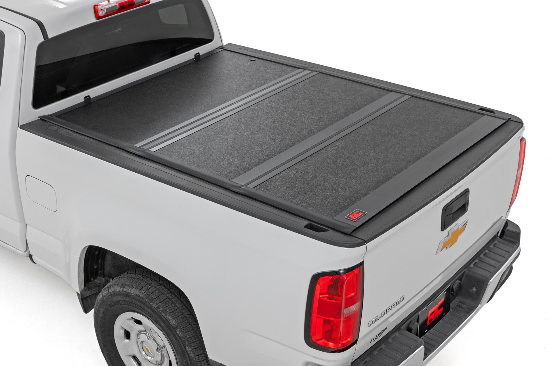Rough Country Hard Low Profile Bed Cover | 6' Bed | Chevy/GMC Canyon/Colorado (15-25)