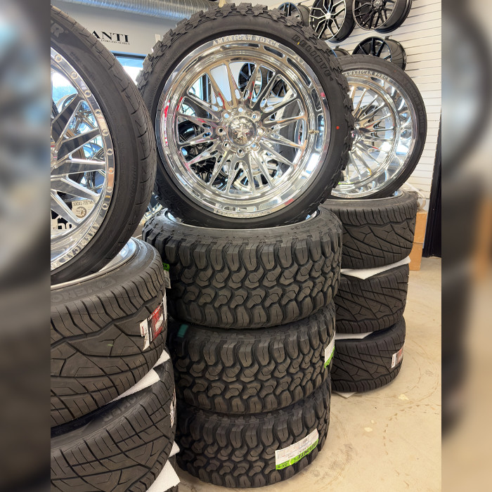 24x14 American Force Forged Wheels Notch CKH48 Polished 24x14 -90mm Offset 8x170 Delinte Tires DX9 Bandit M/T 35x13.50R24 F Wheel And Tire Package