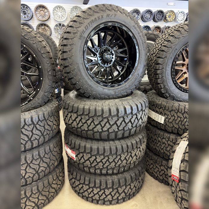 TIS Wheels 547B Gloss Black 20x12 -44mm Offset 5x139.7 (5x5.5),5x150 LandSpider Tires Wildtraxx R/T 35x12.50R20 E